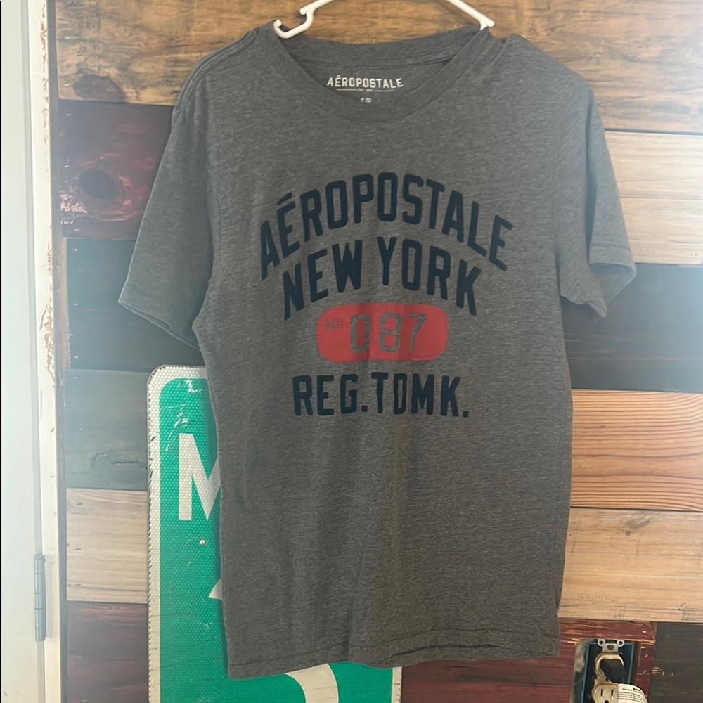 Aeropostale Men's Gray T-Shirt